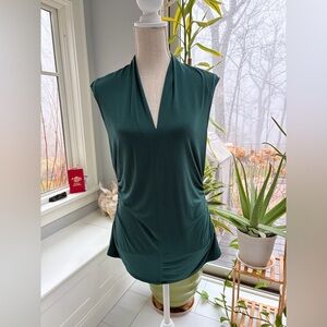 Vince Camuto V-neck Sleeveless Blouse